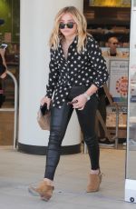 CHLOE MORETZ Shopping at Rite Aid in Beverly Hills 04/18/2016