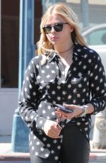 CHLOE MORETZ Shopping at Rite Aid in Beverly Hills 04/18/2016