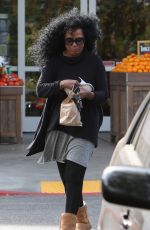 DIANA ROSS Leaves Bristol Farms in Beverly Hills 03/27/2016