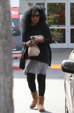 DIANA ROSS Leaves Bristol Farms in Beverly Hills 03/27/2016