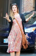 DREW BARRYMOORE Out and About in Los Angeles 04/05/2015