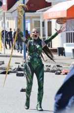 ELIZABETH BANKS on the Set of 