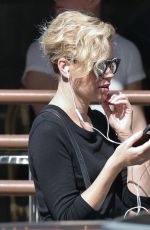 ELIZABETH BANKS Out for Coffee in Vancouver 04/20/2016