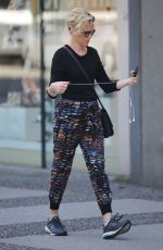 ELIZABETH BANKS Out for Coffee in Vancouver 04/20/2016