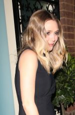 ELIZABETH OLSEN Leaves 