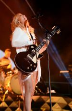 ELLIE GOULDING Performs at 2016 Coachella Valley Music and Arts Festival in Indio 04/15/2016