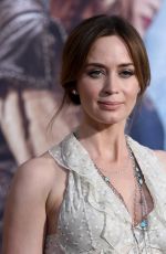 EMILY BLUNT at ‘The Huntsman: Winter’s War’ Premiere in Westwood 04/11/2016