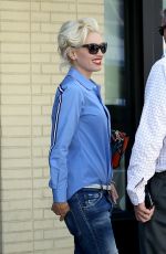 GWEN STEFANI Leaves Palm Restaurant in Beverly Hill 04/22/2016