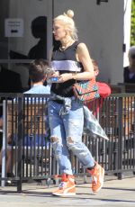 GWEN STEFANI Out for Breakfast in Beverly Hills 04/23/2016