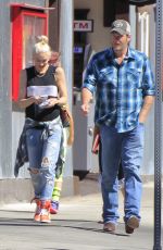GWEN STEFANI Out for Breakfast in Beverly Hills 04/23/2016