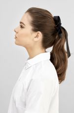 HAILEE STEINFELD by Mona Kkuhn for Harper