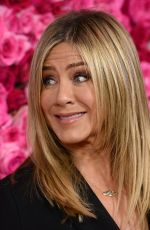 JENNIFER ANISTON at 