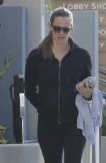 JENNIFER GARNER Heading to a Gym in Brentwood 04/12/2016