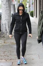 JENNIFER GARNER Leaves a Gym in West Hollywood 04/09/2016