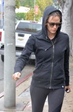 JENNIFER GARNER Leaves a Gym in West Hollywood 04/09/2016
