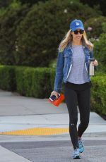 JENNIFER GARNER Out for Morning Walk in Los Angeles 04/27/2016