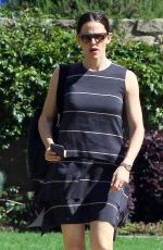 JENNIFER GARNER Out in Los Angeles 04/10/2016