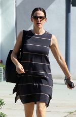 JENNIFER GARNER Out in Los Angeles 04/10/2016