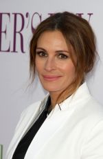 JULIA ROBERTS Arrives at ‘Mother’s Day’ Premiere in Los Angeles 04/13/2016