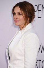 JULIA ROBERTS Arrives at ‘Mother’s Day’ Premiere in Los Angeles 04/13/2016