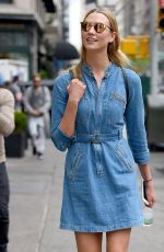 KARLIE KLOSS Out and About in New York 04/22/2016