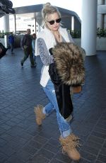 KATE HUDSON at LAX Airport in Los Angeles 04/12/2016