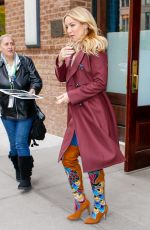 KATE HUDSON Heading to 