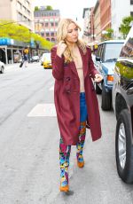 KATE HUDSON Heading to 