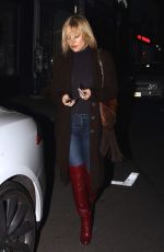 KATE HUDSON Out for Dinner at Carlitos Gardel Restaurant in West Hollywood 03/31/2016