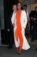 KELLY ROWLAND at 