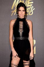 KENDALL JENNER at 2016 MTV Movie Awards in Burbank 04/09/2016