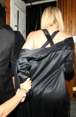 KHLOE KARDASHIAN at Gigi Hadid