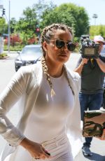 KHLOE KARDASHIAN Out and About in Calabasas 04/18/2016