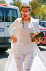KHLOE KARDASHIAN Out and About in Calabasas 04/18/2016