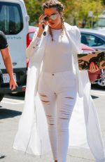 KHLOE KARDASHIAN Out and About in Calabasas 04/18/2016