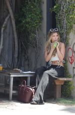 LAUREN HUTTON-FRASER Out for Lunch in Venice 04/27/2016