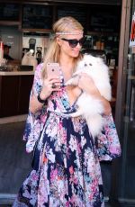 PARIS HILTON Shopping at Anastasia in Beverly Hills 04/21/2016