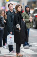 Pregnant KERI RUSSEL Out and About in Manhattan 03/19/2016