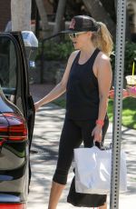 REESE WITHERSPOON Leaves a Gym in Los Angeles 04/18/2016