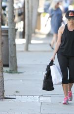 REESE WITHERSPOON Leaves a Gym in Los Angeles 04/18/2016