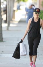 REESE WITHERSPOON Leaves a Gym in Los Angeles 04/18/2016
