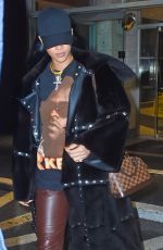 RIHANNA Leaves a Dentist