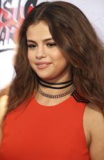 SELENA GOMEZ at iHeartRadio Music Awards in Los Angeles 04/03/2016