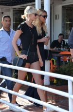 TAYLOR SWIFT at M Cafe in Beverly Hills 04/28/2016