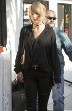 TAYLOR SWIFT Out and About in Brentwood 04/05/2016