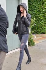 TAYLOR SWIFT Shopping at Saint Laurent Store in Beverly Hills 04/07/2016