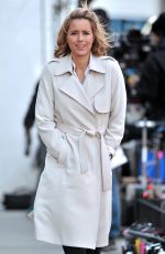TEA LEONI on the Set of 