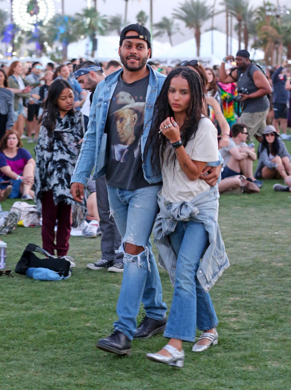 ZOE KRAVITZ at Coachella Valley Music and Arts Festival in Indio 04/15 ...