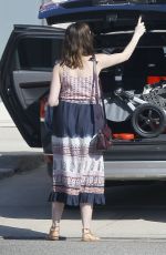 ANNE HATHAWAY Out in Los Angeles 05/11/2016