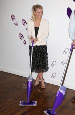 ASHLEE SIMPSON at Swiffer & Mr. Clean Event in new York 05/17/2016